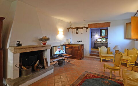 Terra San Raffaele 10+3: Møbel, Indretning, Gulvbelægning, Træ, Værelse, Belysning, Etage, Loft, Bord, Stue