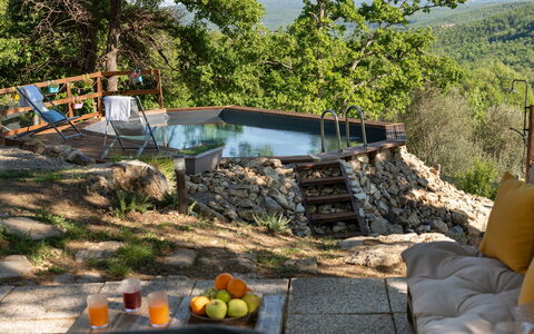 Cottage Dolcevista 4+2: Svømmepøl, Møbel, Udendørs Møbler, Fritid, Stol, Have, Water Feature, Backyard, Skygge, Liggestol