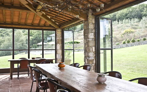 La Maccinaia 14: Ejendom, Værelse, Bygning, Hus, Loft, Indretning, Bord, Møbel, Ejendom, Veranda