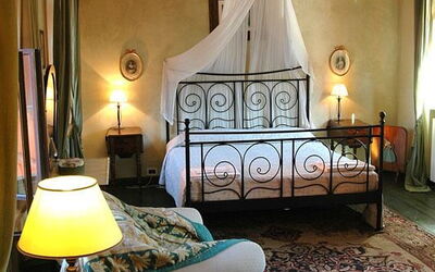 Persefone: Bedroom Persefone in the old chapel