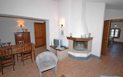 Fornacino: Værelse, Ejendom, Bygning, Møbel, Etage, Hus, Indretning, Ejendom, Suite, Hårdttræ