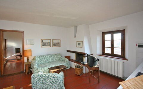 La Selva: Værelse, Ejendom, Møbel, Bygning, Indretning, Hus, Etage, Hårdttræ, Stue, Ejendom