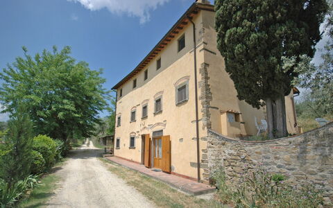 Le Vasche: Ejendom, Bygning, Hus, Stad, Ejendom, Arkitektur, Estate, Facade, Kvarter, Landdistrikt