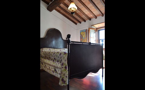 Fattoria la Gabola: Ejendom, Værelse, Møbel, Bygning, Indretning, Hus, Arkitektur, Ejendom, Hjem, Loft