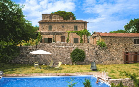 Casa Rossa: Svømmepøl, Estate, Have, Hacienda, Villa, Stuehus, Landscaping, Mansion, Gård, Udvej