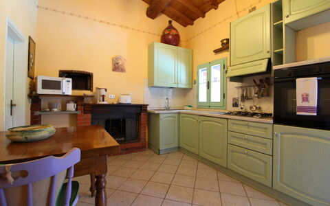 Pagliazzone: Ejendom, Værelse, Møbel, Countertop, Køkken, Bygning, Cabinetry, Indretning, Hus, Etage