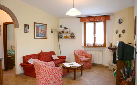 Podere San Bono: Værelse, Ejendom, Møbel, Bygning, Stue, Indretning, Hus, Etage, Ejendom, Arkitektur