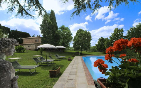 Villa Cecilia: Hus, Hjem, Estate, Sommerhus, Lawn, Have, Landscaping, Stuehus, Hacienda, Gård