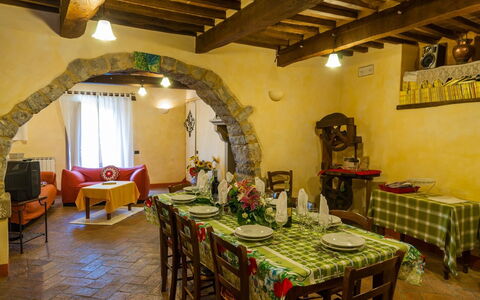 Casa la Primula: Værelse, Ejendom, Restaurant, Bygning, Indretning, Møbel, Hus, Ejendom, Bord, Spisestue