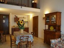 Living room/ kitchen area