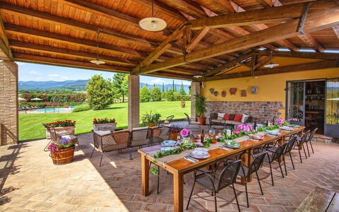 Podere Sant'angelo: Ejendom, Ejendom, Bygning, Værelse, Hus, Estate, Gårdhave, Indretning, Hjem, Bord