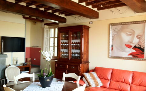 Nel Guasto: Stue, Værelse, Indretning, Ejendom, Møbel, Bygning, Loft, Hjem, Hus, Væg