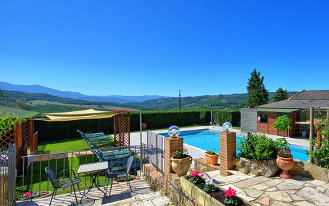 Cerretalta: Ejendom, Ejendom, Hus, Hjem, Himmel, Bjerg, Land Lot, Landskab, Træ, Bygning