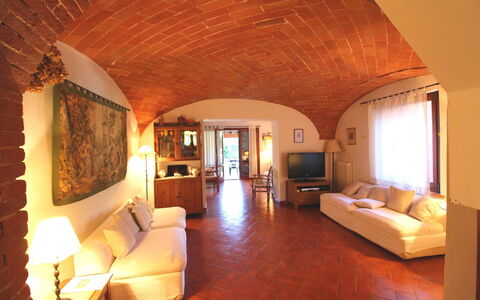 Casa Rosada: Værelse, Ejendom, Bygning, Stue, Møbel, Indretning, Loft, Hårdttræ, Ejendom, Hus