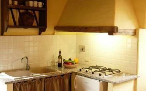Melograno kitchen