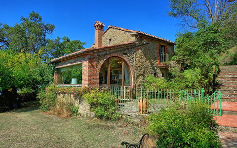 Gellino: Ejendom, Hus, Ejendom, Hjem, Bygning, Sommerhus, Landdistrikt, Træ, Arkitektur, Estate