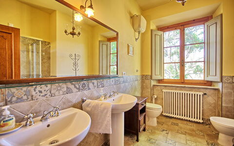 Casale Ambra: Badeværelse, Værelse, Ejendom, Indretning, Bygning, Ejendom, Hjem, Hus, Estate, Etage