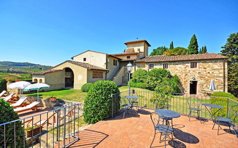 Tenuta: Ejendom, Hus, Bygning, Ejendom, Hjem, Estate, Boligområde, Sommerhus, Landdistrikt, Himmel