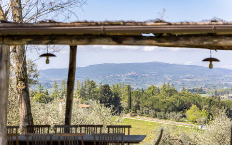 Villa Ferdinando: Sollys, Skygge, Udendørs Møbler, Landscaping, Udendørs Struktur, Veranda, Udendørs Bord, Eco Hotel, Pergola