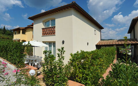 Casa Fabrizio: Sky, Plante, Himmel, Bygning, Vindue, Hus, Land Lot, Sommerhus, Kvarter, Boligområde