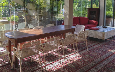 Villa Quattro Mori: Møbel, Gulvbelægning, Træ, Indretning, Etage, Bord, Stol, Værelse, Stue, Kaffebord