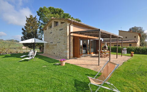 Capannino: Ejendom, Hus, Bygning, Ejendom, Hjem, Land Lot, Stuehus, Arkitektur, Sommerhus, Gård