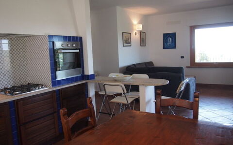 Villa Dei Cipressi: Værelse, Ejendom, Møbel, Bygning, Etage, Hårdttræ, Trægulve, Hus, Indretning, Gulvbelægning