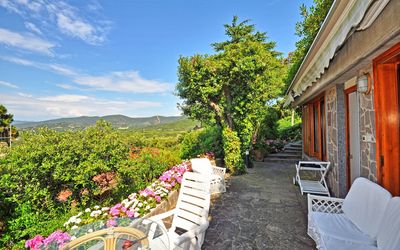 Punta Ala: Ejendom, Ejendom, Hus, Bygning, Hjem, Sommerhus, Træ, Værelse, Estate, Ferie