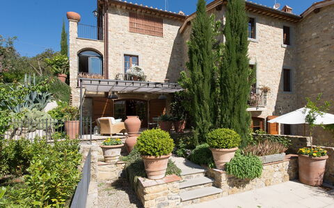 Villa Nova: Ejendom, Hus, Bygning, Ejendom, Hjem, Estate, Arkitektur, Boligområde, Have, Villa