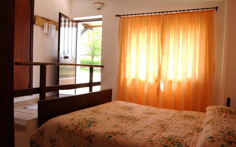 Funghi 2: Soveværelse, Værelse, Seng, Ejendom, Møbel, Gardin, Indretning, Vindue Behandling, Bed Frame, Sengetøj