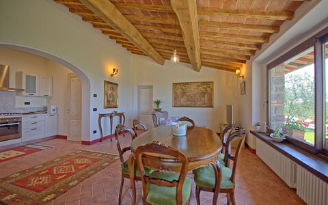 Villa Noceta: Værelse, Ejendom, Bygning, Møbel, Spisestue, Ejendom, Hus, Loft, Indretning, Etage