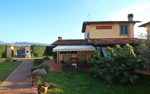 Casa Daniela: Tag, Boligområde, Busk, Hus, Hjem, Have, Sommerhus, Hacienda, Estate