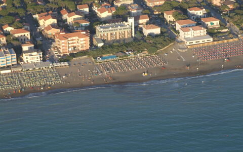 Appartamento - Le Finestre: Luftfotografering, Vand, Fugleperspektiv, Vandvej, Hovedstadsområde, City, Byområde, Fotografering, Boligområde, Kanal